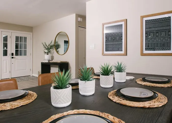 Holiday home Pure Elegance In Old Town - Pool, Hot Tub, Fire Pit & Ping-pong Scottsdale